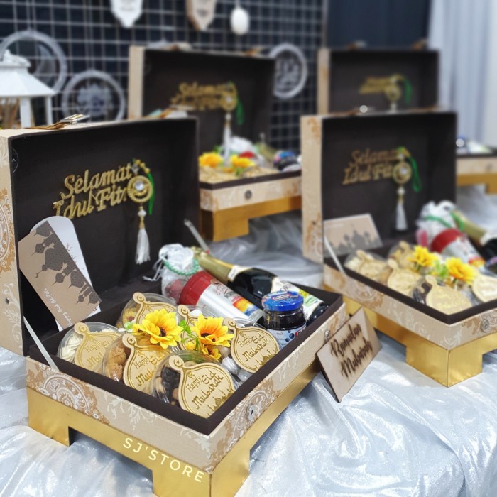 

Paket box hampers lebaran kue kering toples murah 29 - S + Isi