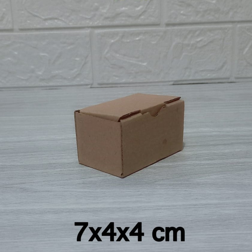 

Kardus karton box uk 7x4x4 cm ,,die cut polos baru