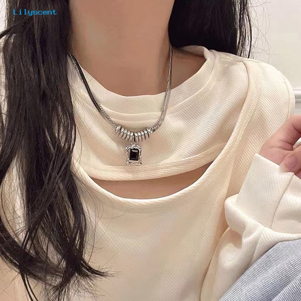 [LS] Wanita Kalung Double-layers Kepribadian Cincin Bulat Tulang Ular Keren Hitam Kristal Imitasi Persegi Klavikula Kalung Fashion Perhiasan