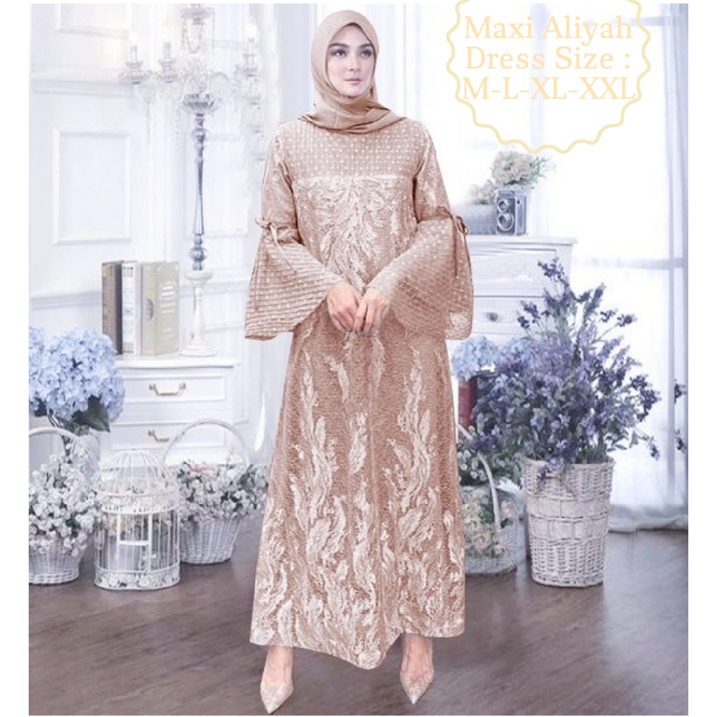 Gamis Wanita Model Terbaru Kekiniann Tangan Terompet /Maxi Aliyah Dress Size M-L-XL-XXL Matt Moscrepe Mix Brokat Mutiara Dan Tille Onde/Gamis Kondangan