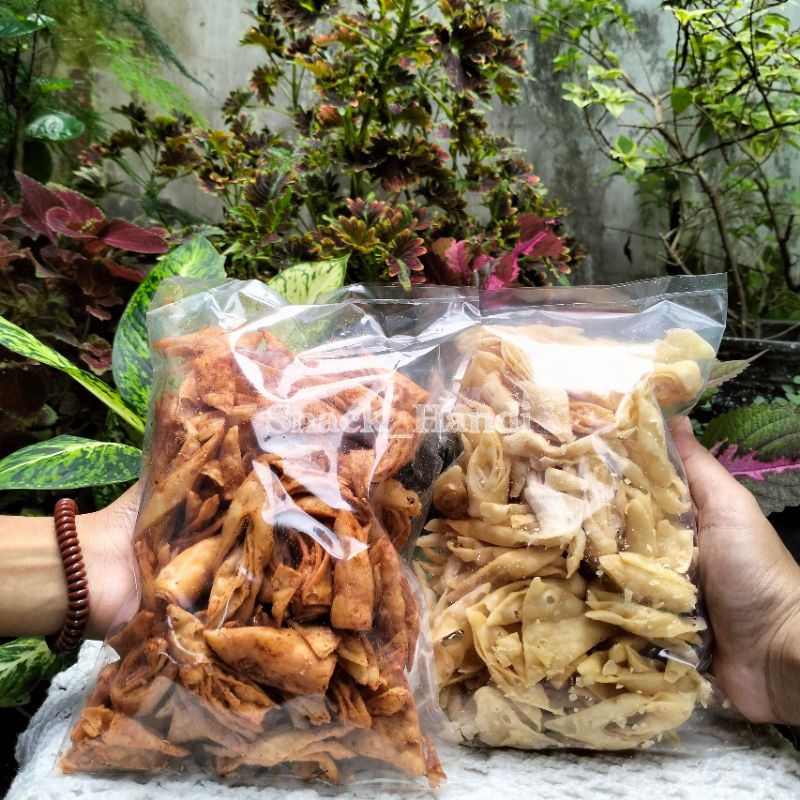 

Pangsit Potong PEDAS / ASIN GURIH 250gr