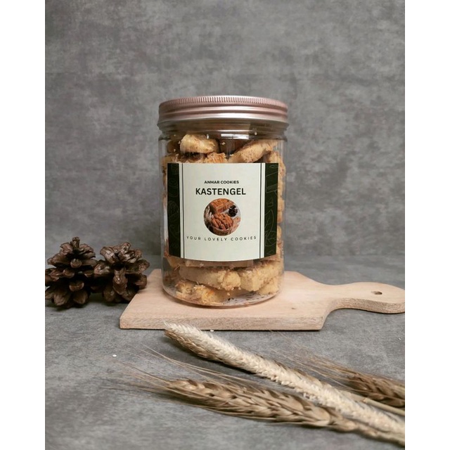

KUE KERING LEBARAN KASTENGEL KEJU PREMIUM EDAM WISMAN TOPLES 800 ML