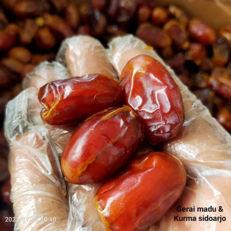 

H34 Kurma Khalas 1 kg Kurma Madu Superfood JSR BEST SELLER ゑ