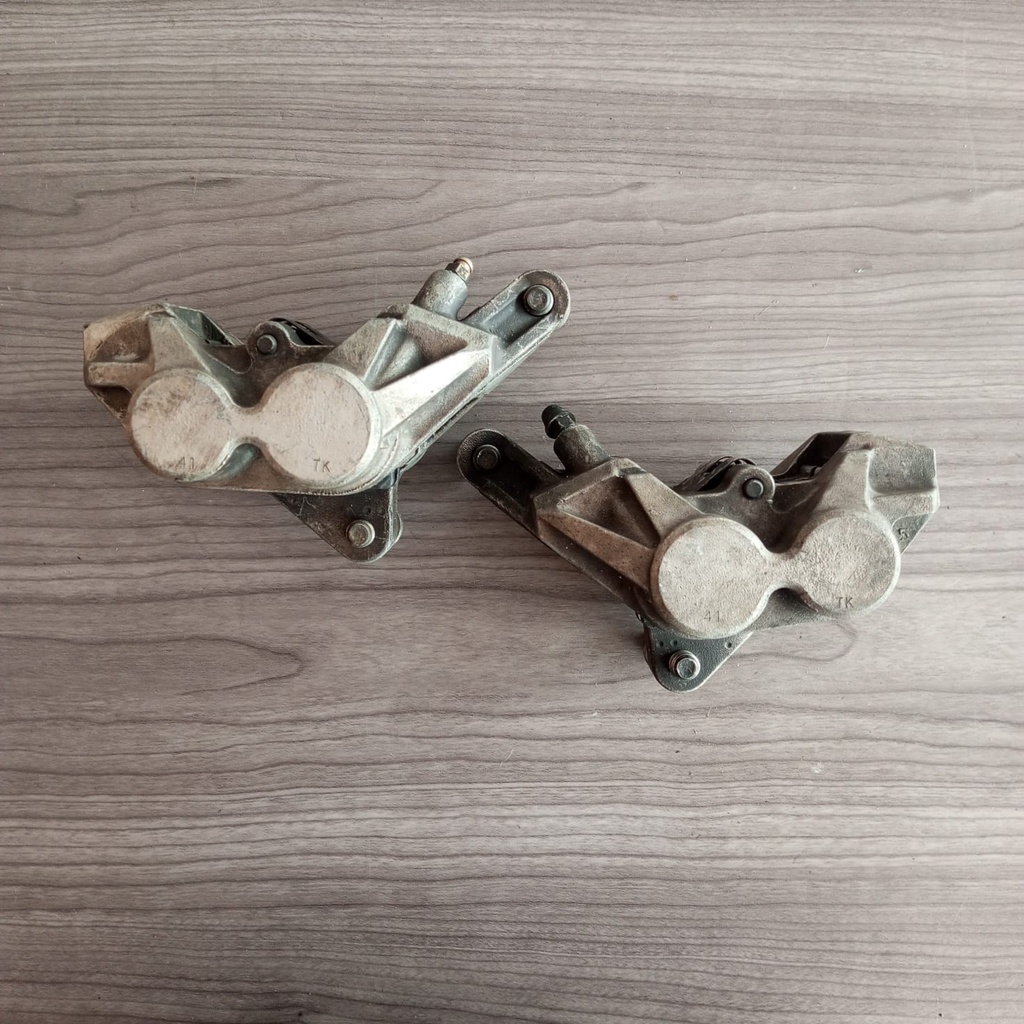 Kaliper Caliper Sumitomo Ex R1 / R6 Copotan Original Sepasang Kanan & Kiri