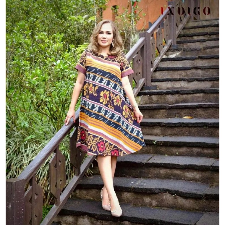 Atasan baju kerja tenun motif ntt sumba