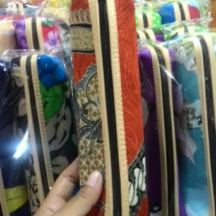 

Termurah MURAH!Tempat Pensil Batik-Souvenir Jogja Prambanan. Terbaru