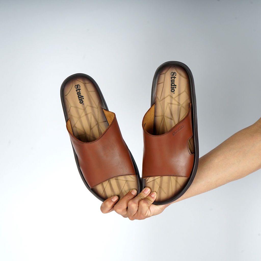 Sandal Pria Slide Sendal Kasual Kulit Hitam coklat tan tidak licin