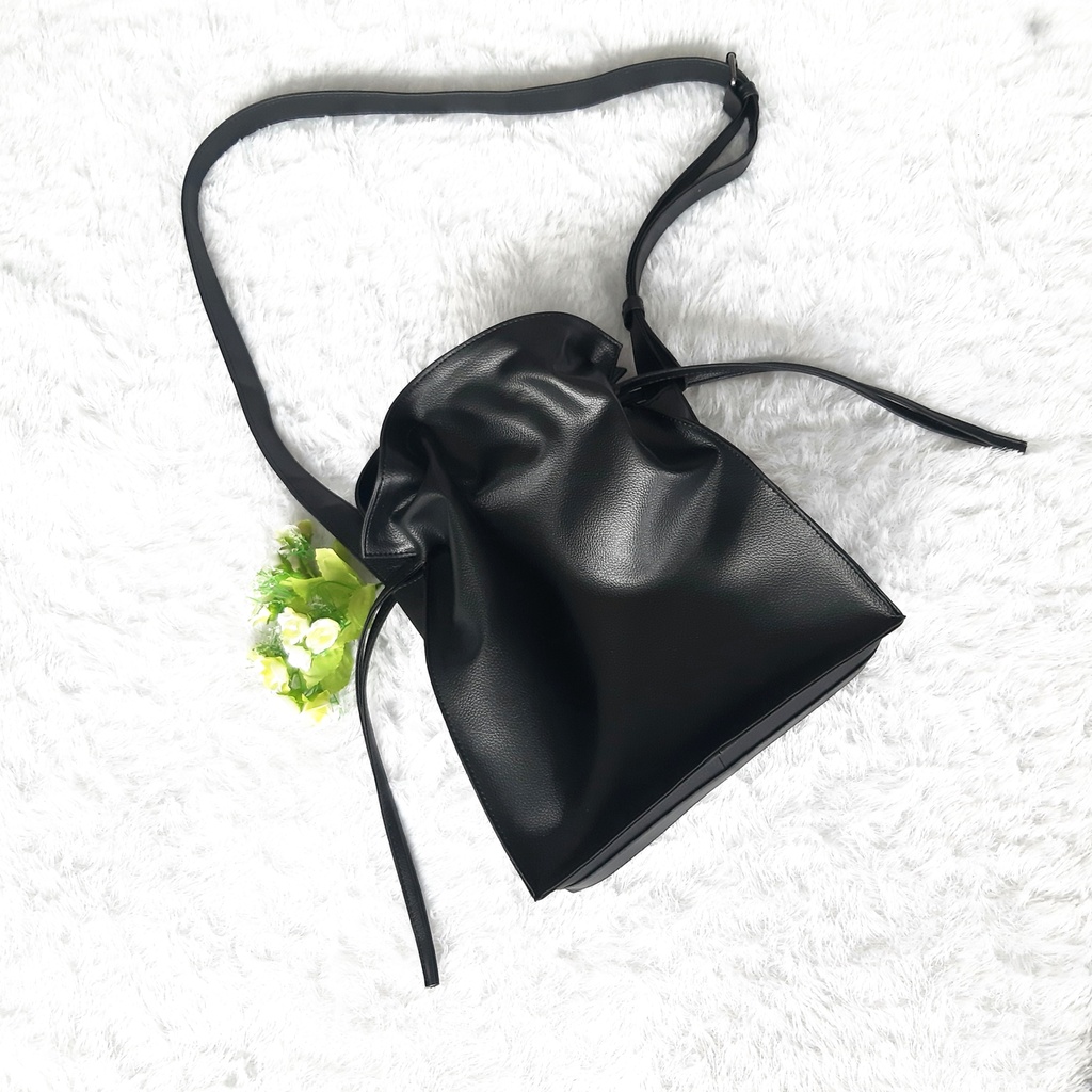 Tas Selempang Wanita SERUT Model Korea