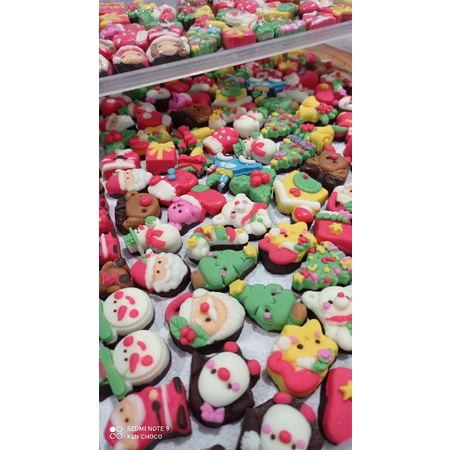 

✨NEW✨ -Coklat natal kemasan 1kg- 1.1.23