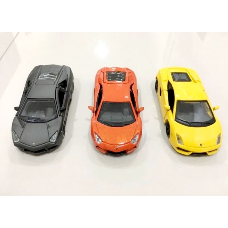 Maisto Lamborghini Collection Diecast Mobil Lamborghini Aventador Gallardo Countach Reveton Murcielago Die-cast Miniatur Mobil Mobilan Pajangan