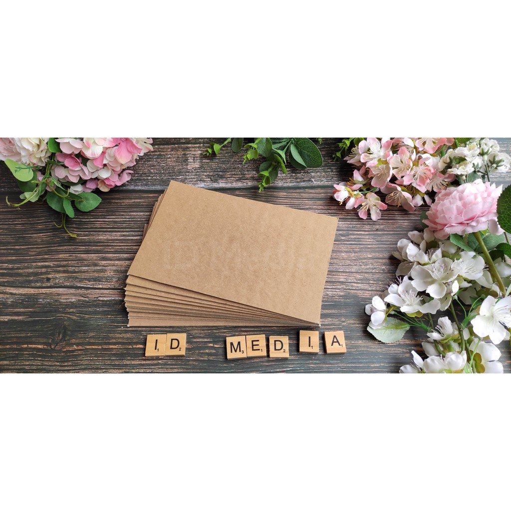 

Yellow Board | Karton isi Hard Cover CR7 15 dan 16