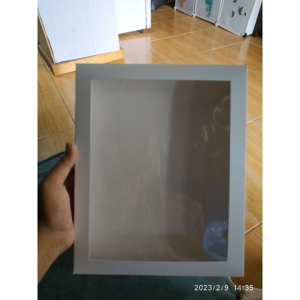 

kotak box souvernir putih ivory tutup mika 25*20*3 cm