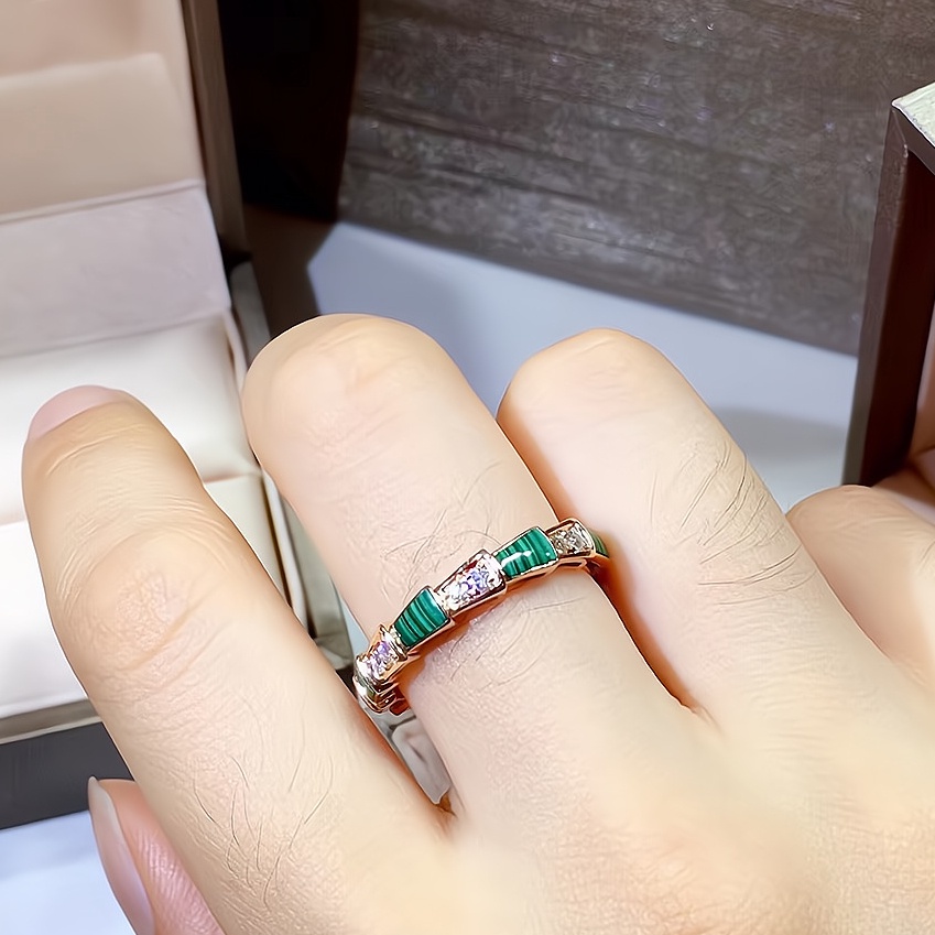 Indah Baojia BV Berlian Ular Tulang Cincin Berlian Perhiasan Putih Alami Fritillary Carnelian Malachite Hijau Penuh Berlian Cincin Grosir