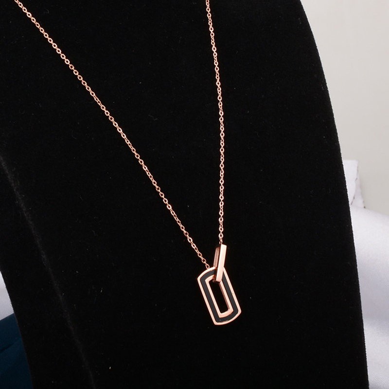 Kalung Rantai Klavikula Pendek Bahan Titanium Steel Gaya Korea Untuk Perempuan