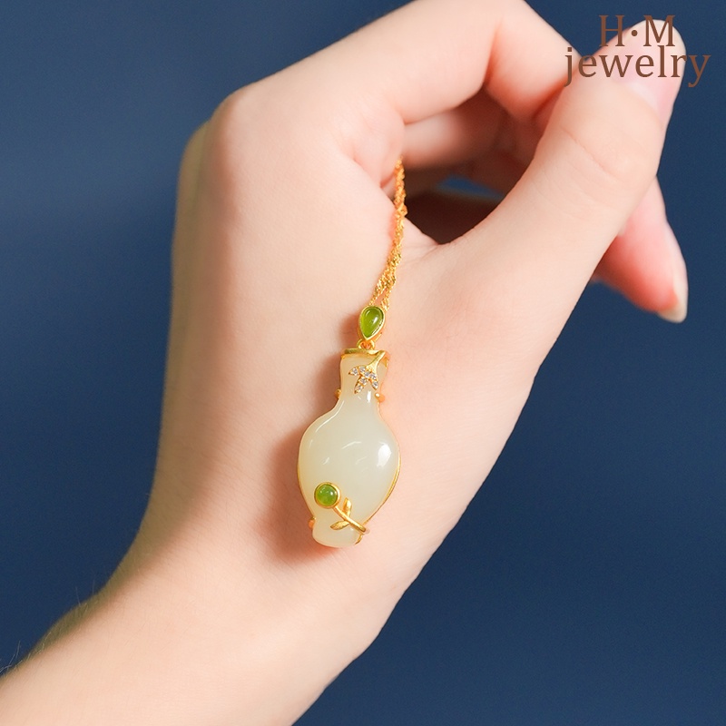 Gaya Kuno Hias Berlian Hetian Giok Putih Vas Air Suci Fu Lu Liontin Bergaya Klavikula Kalung Gaya Istana2023