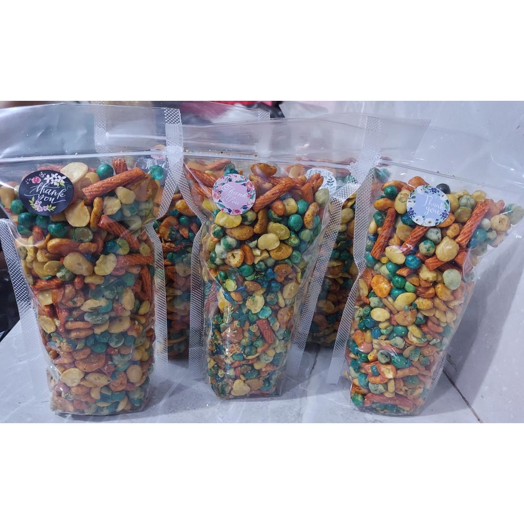 

Snack Makanan Camilan Cemilan Kacang Campur mix warna-warni kemasan 200gr