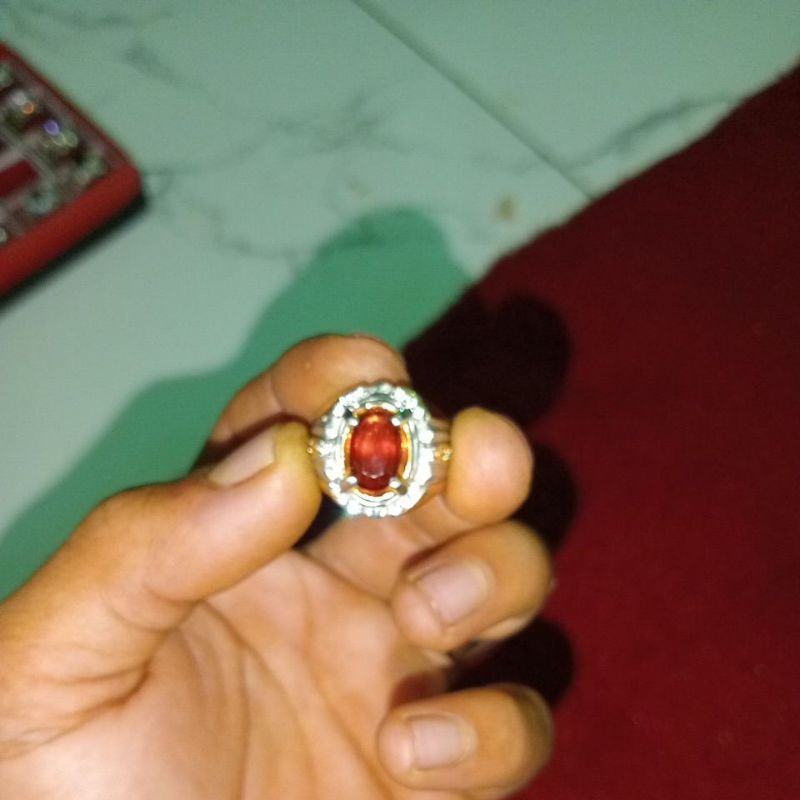 Natural red garnet