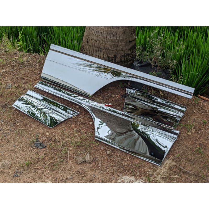 pemanis crome door garnish isuzu elf macan