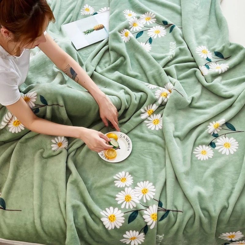 selimut tebal dan lembut