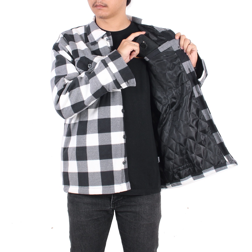 JAKET PRIA KOTAK-KOTAK QUILTING