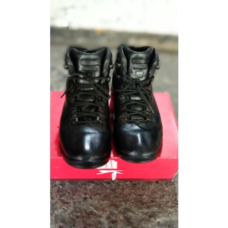Sepatu Hiking HI-TEC Waterproof Second,41