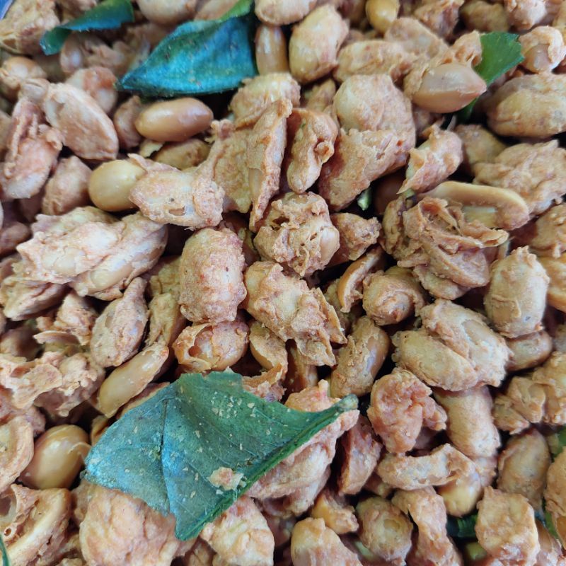 

KACANG TAILAND KRISPY PEDAS DAUN JERUK Netto.250gram