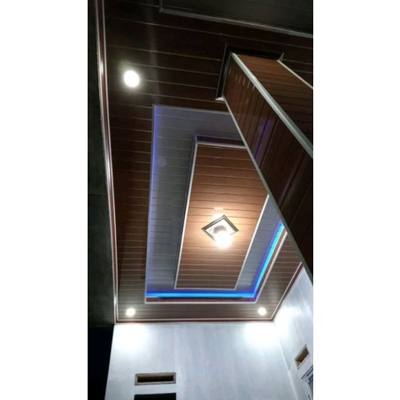 plafon PVC putih garis coklat garis