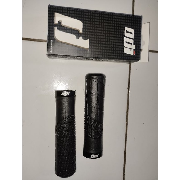 handgrip sepeda ODI USA SINGLE LOCK