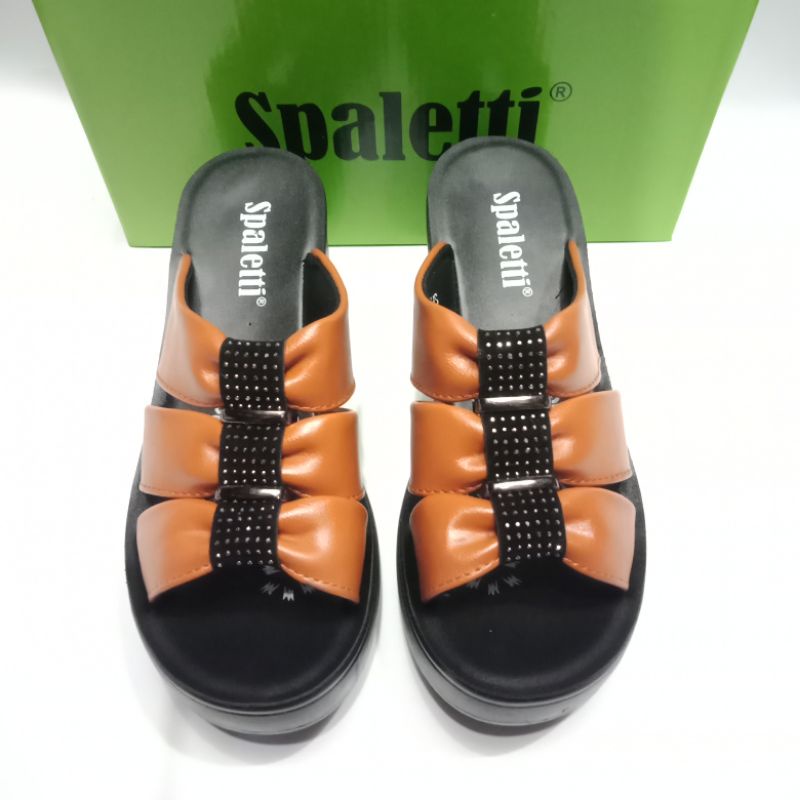 Sandal Import merek Spaletti