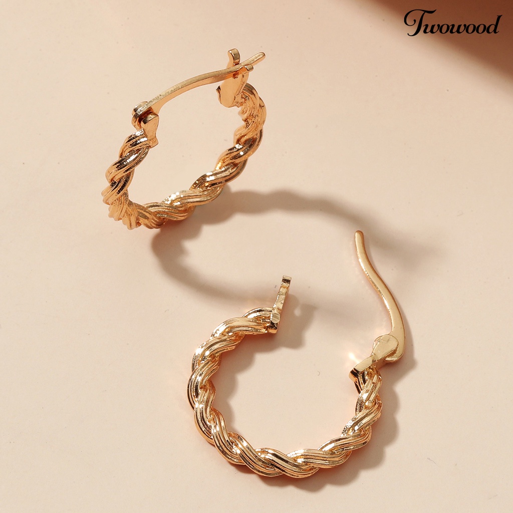 Twowood 1pasang Ear Buckle Design Piercing Hoop Earrings Wanita Retro Braided Twist Round Earrings Aksesoris Perhiasan