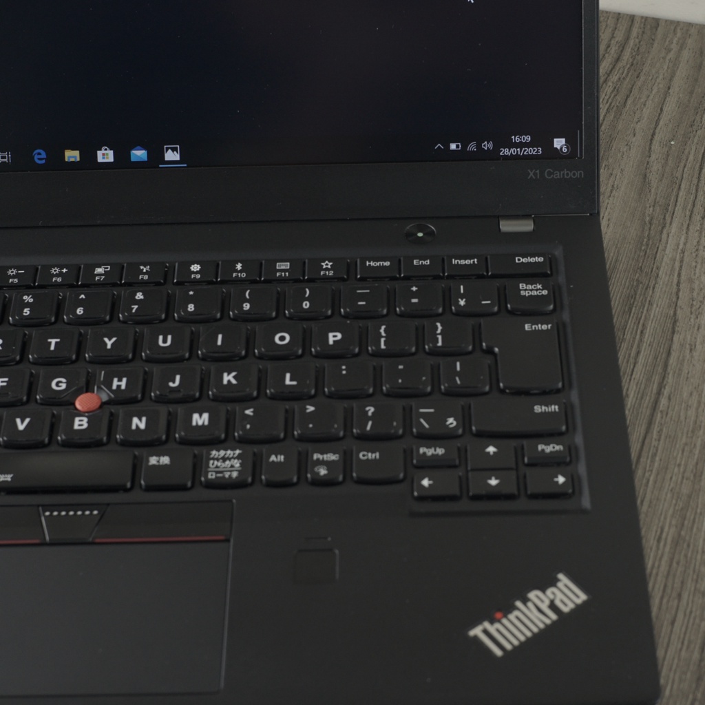 Lenovo Thinkpad X1 Carbon 5TH/Core i5 Gen7/Laptop Super Ringan