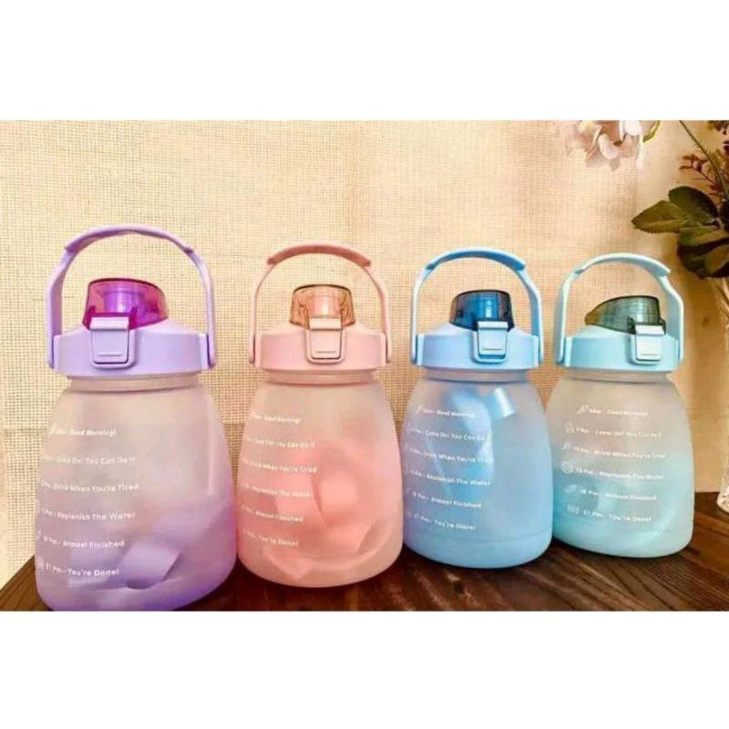 Botol Minum Gemoy Viral 1,3 Liter/2,2 Liter (Warna Random)