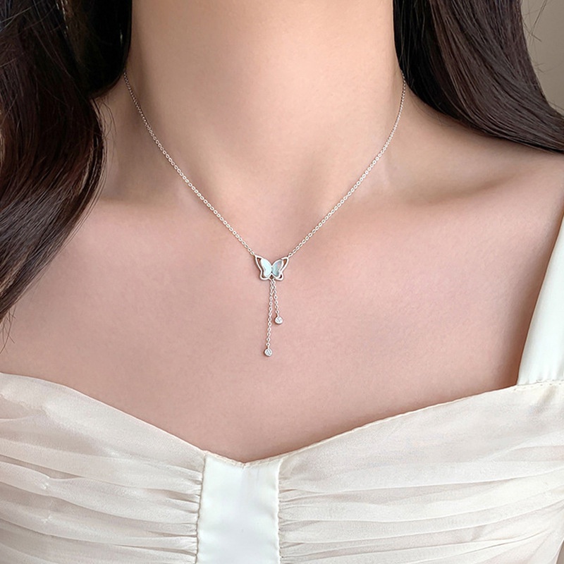 Fashion Korea Alloy Super Peri Putih Fritillary Butterfly Kalung Untuk Wanita