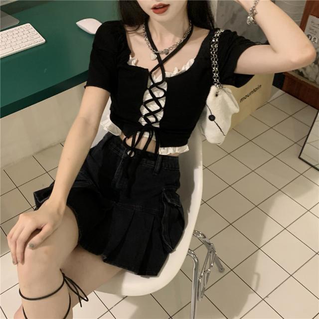 Red Pendek Menggantung Leher One-Shoulder Slim Fit T-shirt Wanita Rasa Desain Niche Dua Setelan Jas Baru Lengan Pendek atasan