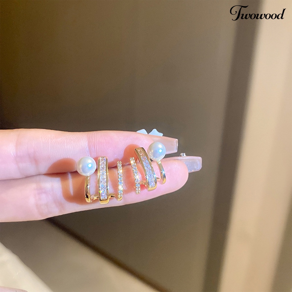 Twowood 1pasang Ear Studs Temperamen Sederhana Mutiara Imitasi Mengkilap Berlian Imitasi Bertatahkan Berdandan Hadiah Yang Indah Wanita Tiga Cakar Baris Stud Anting Perhiasan Pesta Aksesori Fashion