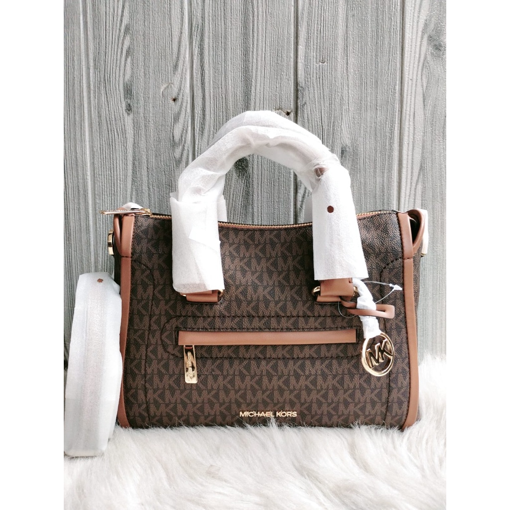 Tas Branded ori MK Carine Medium Satchel Sign Brown,powder blush,cream multi