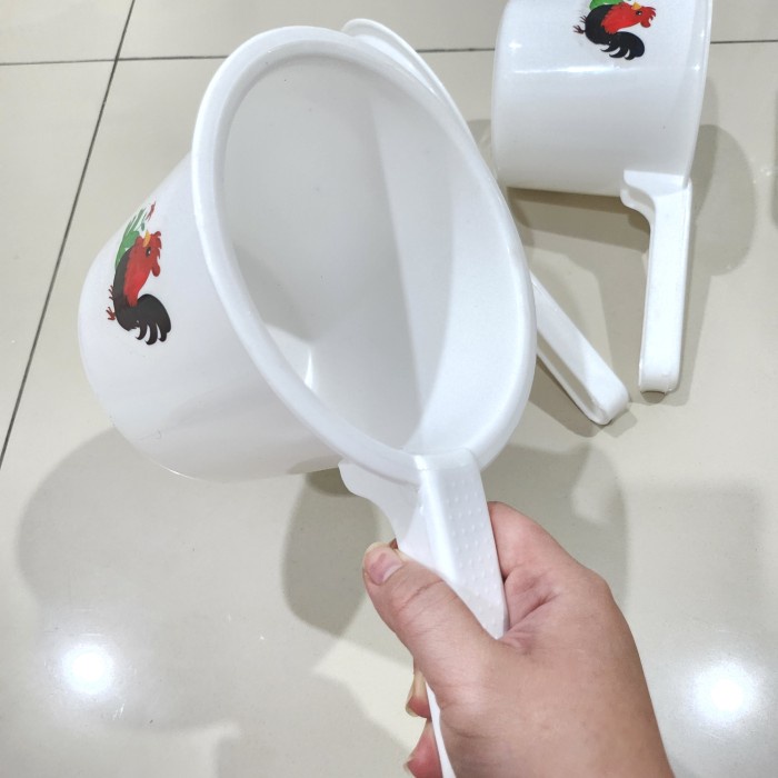 Gayung Mandi Ayam Jago Putih Plastik Water Scoop Plastic Grosir Murah