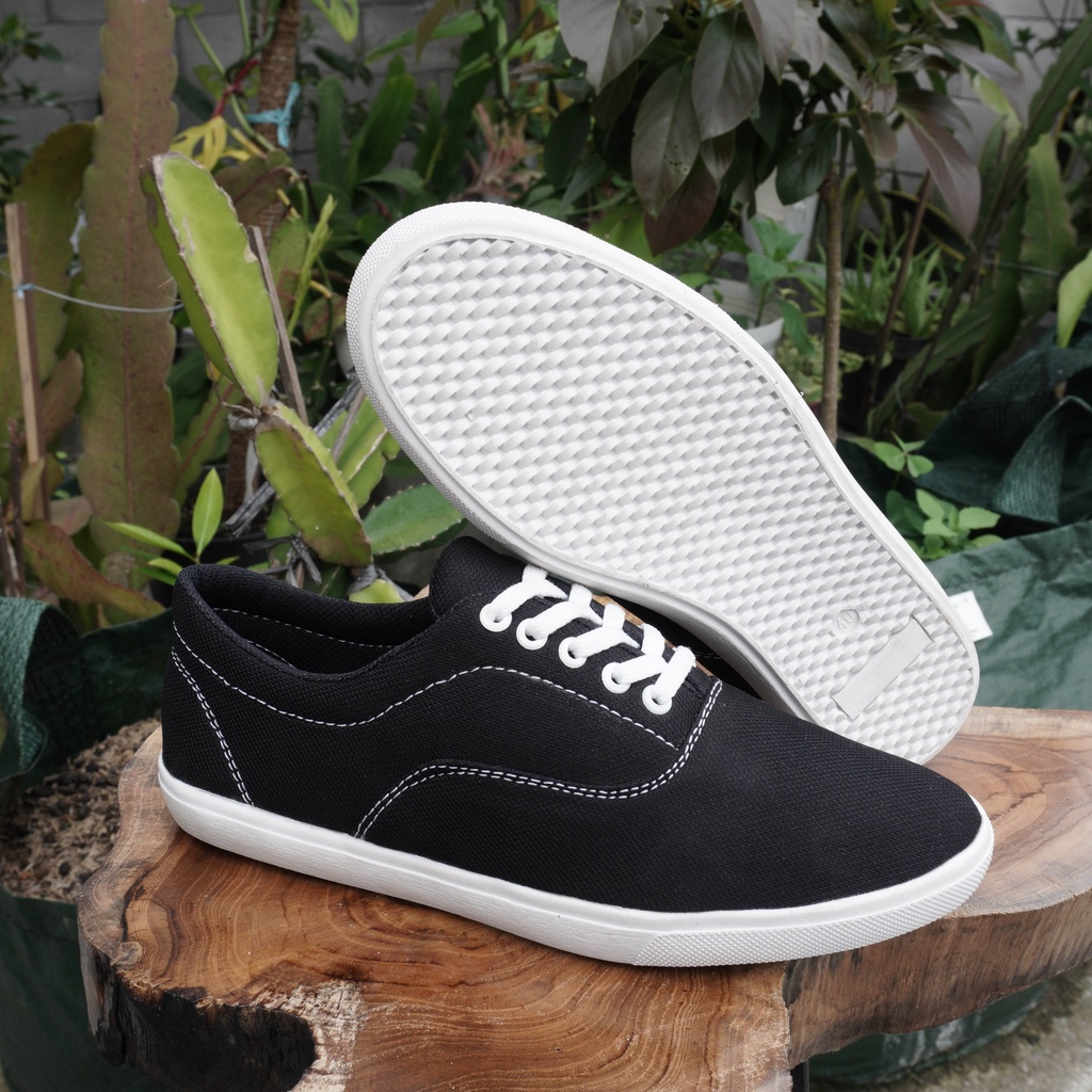 Promo Sepatu Pria Model Casual PVC Vanz Classic OLD Schools OG PVC Termurah