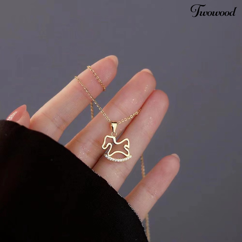 Twowood Wanita Kalung Dainty Temperamen Elegan Slim Hadiah Peri Emas Kayu Kuda Liontin Kalung Fashion Perhiasan