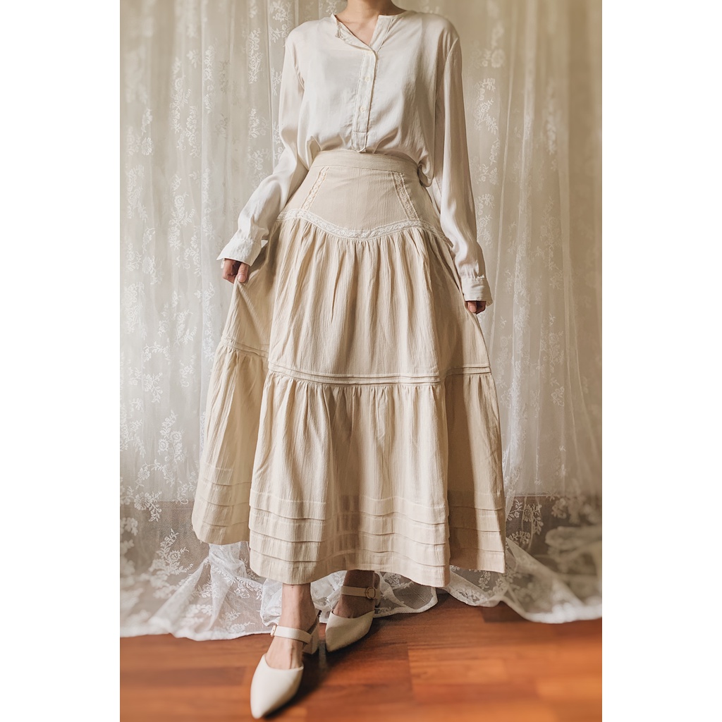 Byhening Rok Vintage Panjang - Elsie Vintage Skirt in Beige