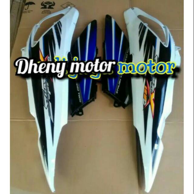 Body Belakang Supra x 125 Old Warna Putih Plus Striping