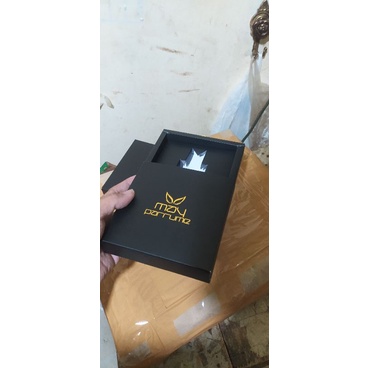

box parfum bisa custom buat brand anda