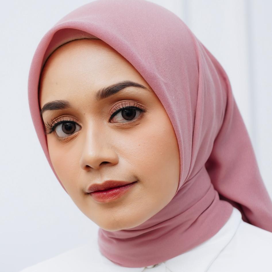 ➦ Aleza - Hijab Kerudung Segi Empat Sahara Plain Scarves ➽