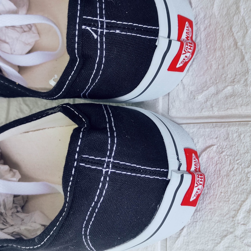 Sepatu Import Autentic Premium classic Basic Black White Pria Wanita Keren Berkwalitas Casual HitamSneakers