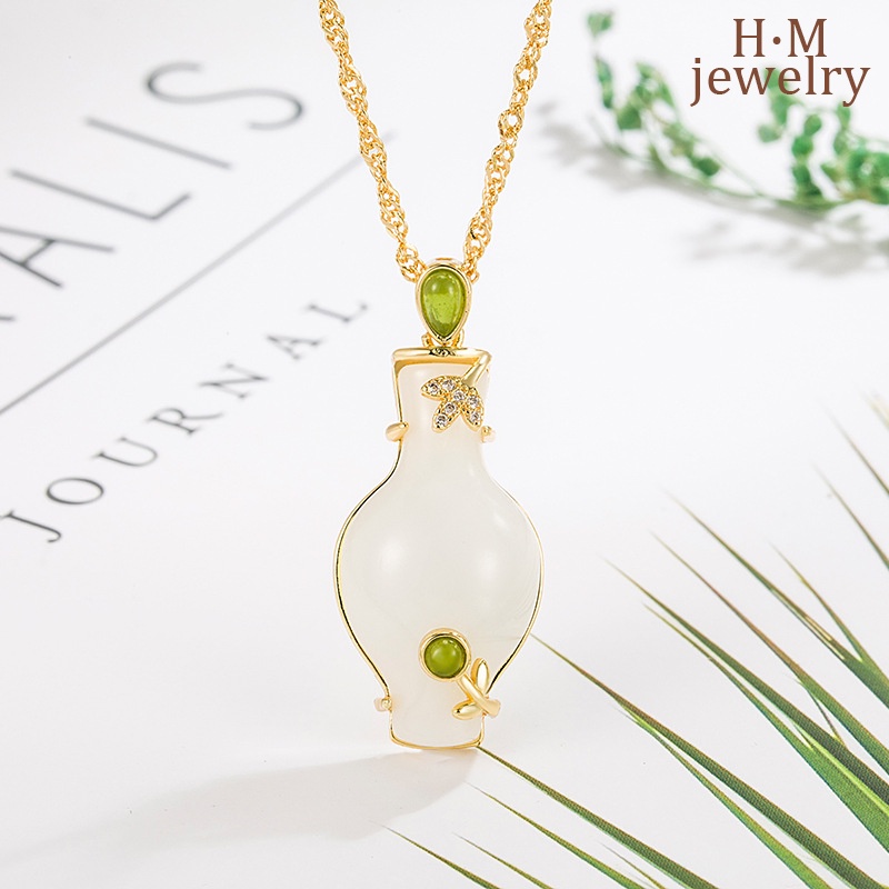 Gaya Kuno Hias Berlian Hetian Giok Putih Vas Air Suci Fu Lu Liontin Bergaya Klavikula Kalung Gaya Istana2023