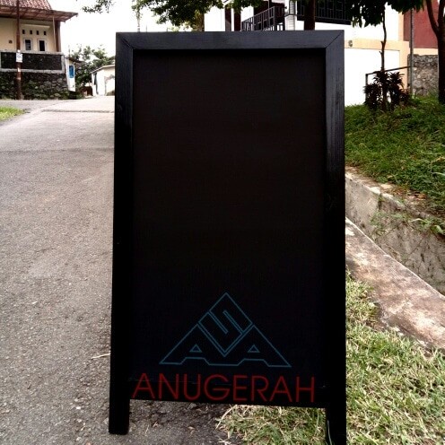 

Tuhe Worth It!!! Chalkboard Menu 50*80Cm Standing Papan Tulis Kapur