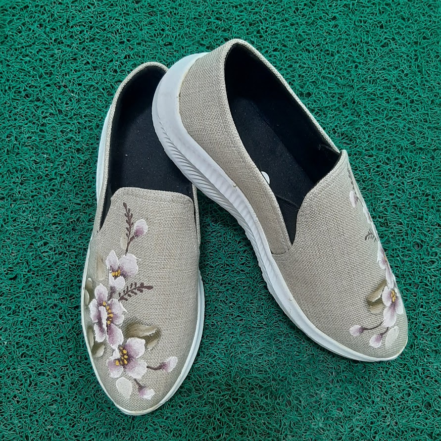 etnik fashion sepatu wanita sneakers kets lukis kanvas