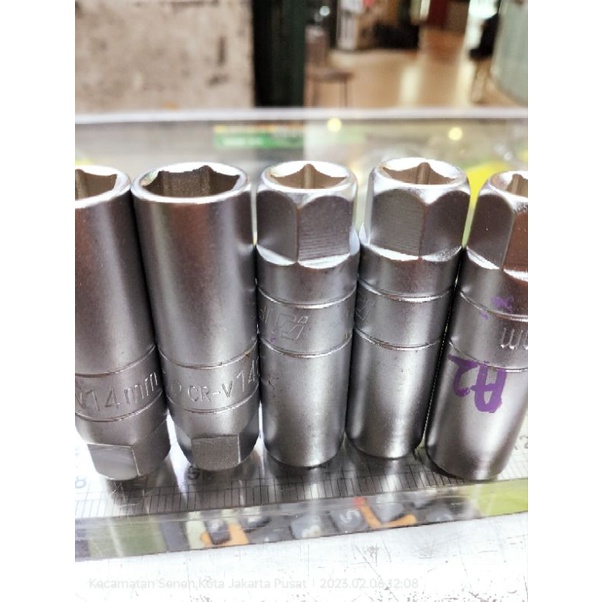 Kunci Busi Nissan Livina kunci sok busi