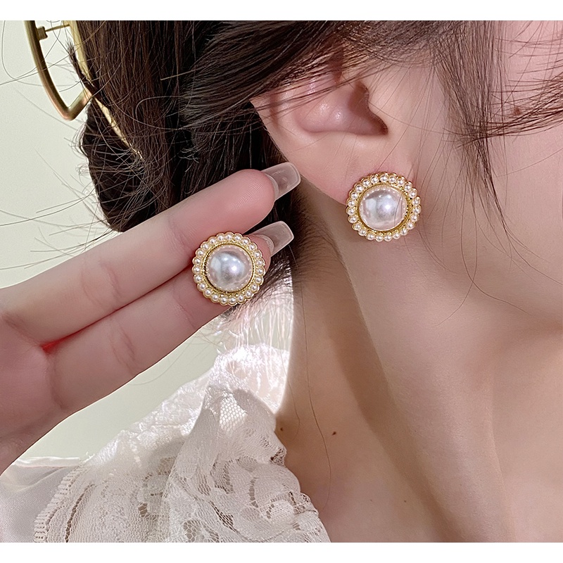 Anting Bulat Mutiara Retro Korea Bentuk Hati Anting Stud Halus2023Aksesoris Fashion Wanita Baru