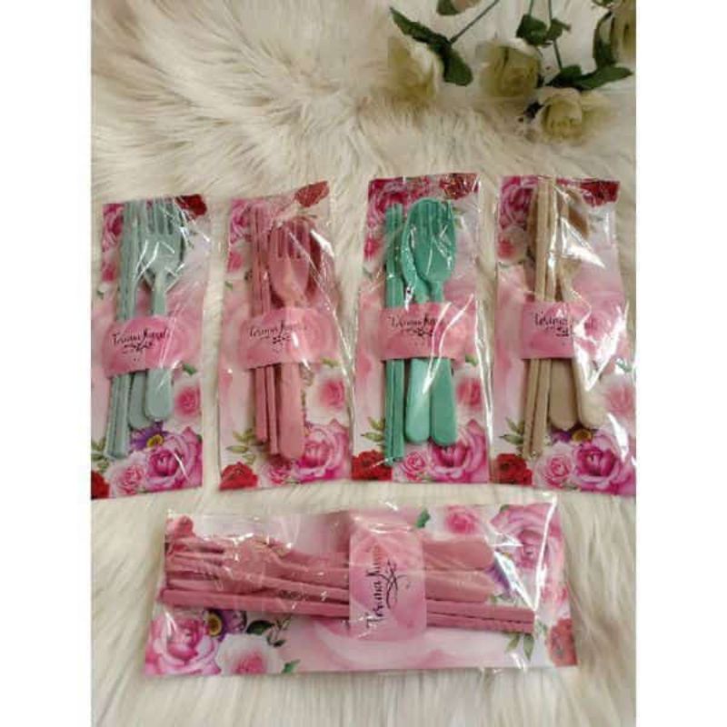 (Isi 50 Pcs) Souvenir Alat Makan Satu Set alas shabby